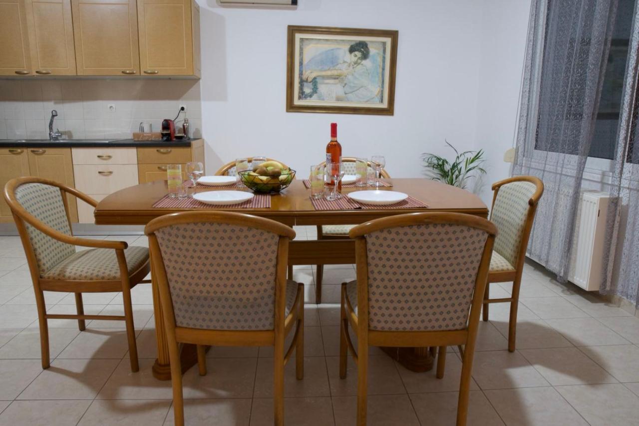 Grand House Apartment อายิโอสนิโกลาโอส ภายนอก รูปภาพ