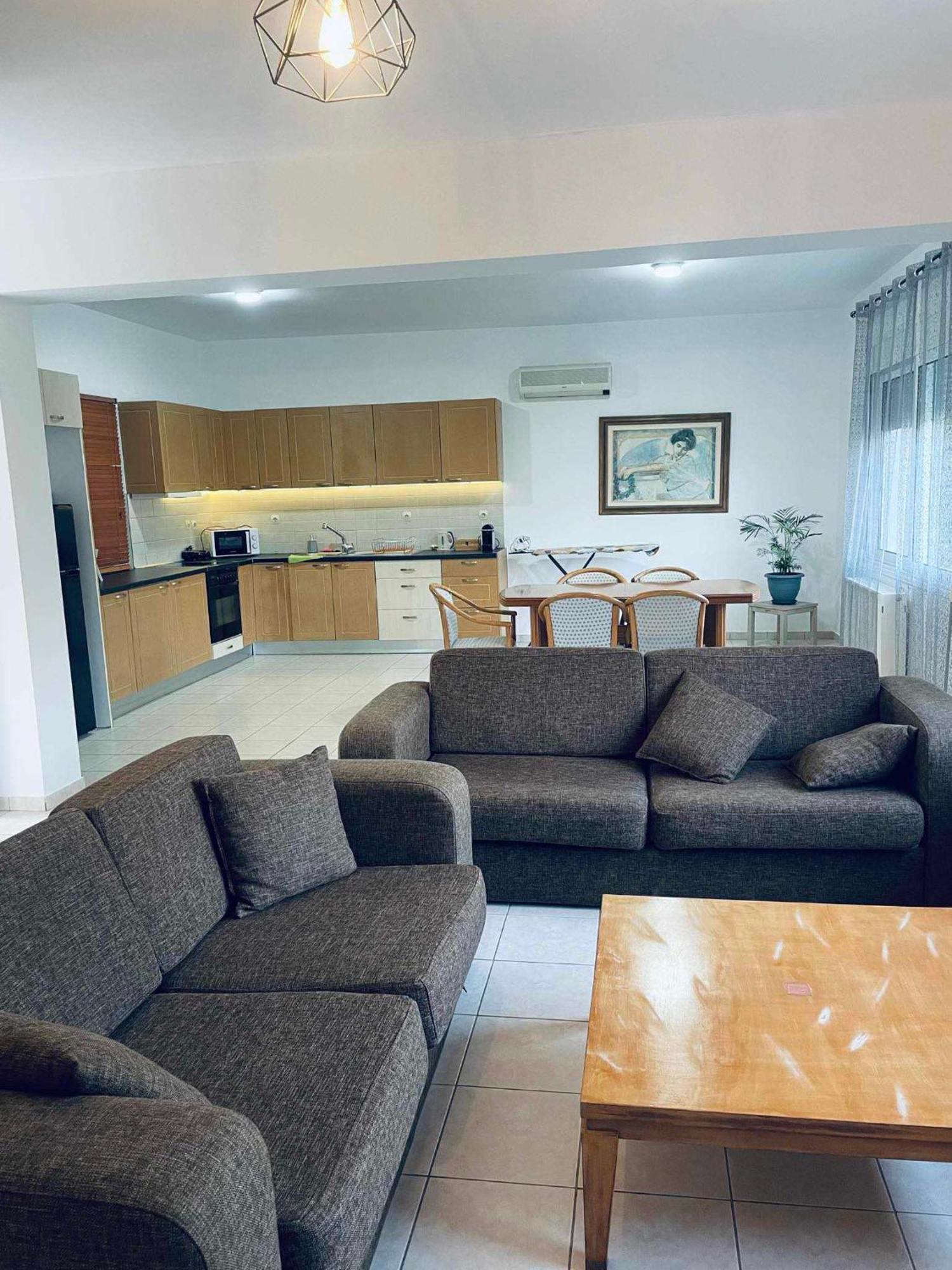 Grand House Apartment อายิโอสนิโกลาโอส ภายนอก รูปภาพ