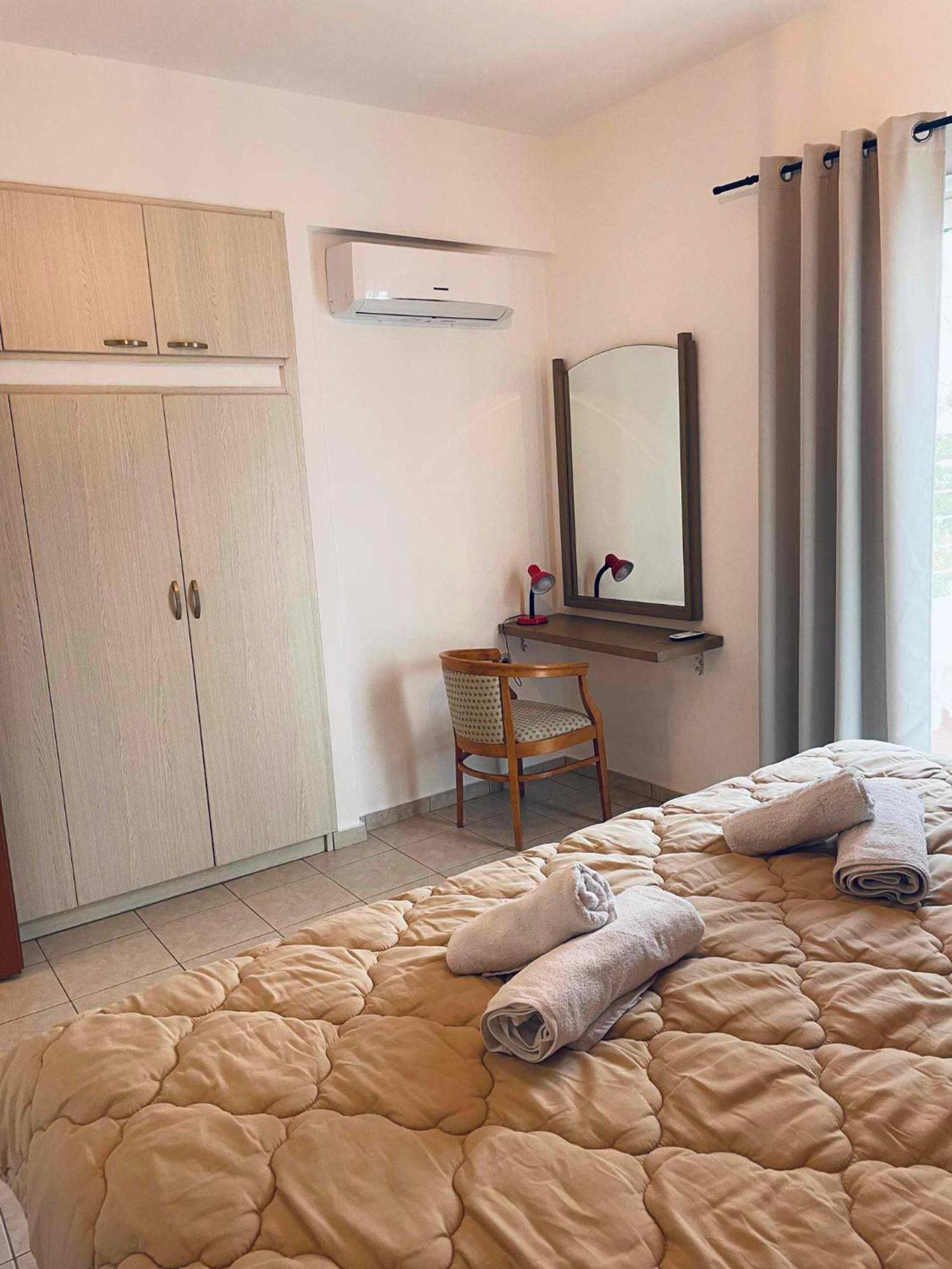 Grand House Apartment อายิโอสนิโกลาโอส ภายนอก รูปภาพ